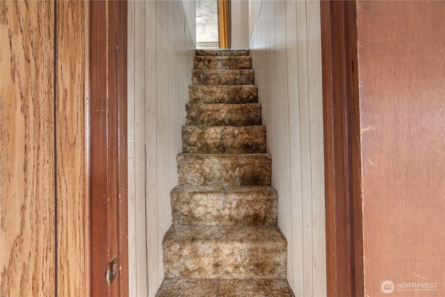 2507 Bay Ave, Hoquiam, WA 98550 - view of stairway