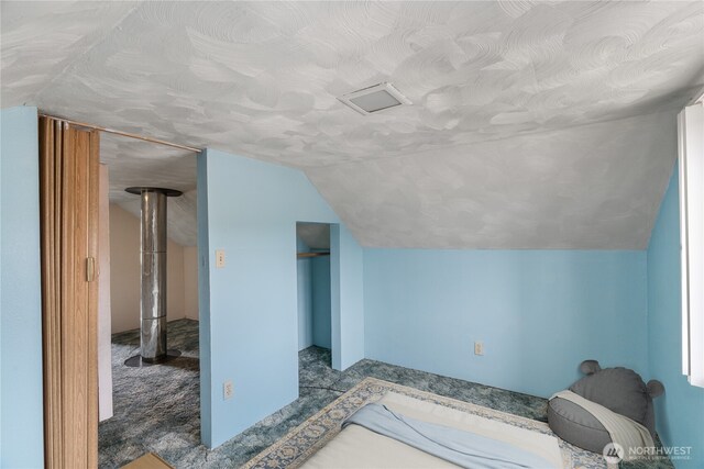 2507 Bay Ave, Hoquiam, WA 98550 - bonus room with vaulted ceiling and carpet