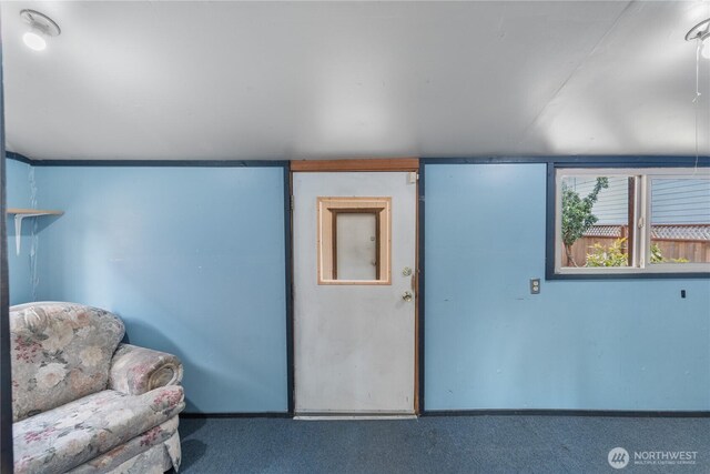 2507 Bay Ave, Hoquiam, WA 98550 - sitting room with carpet floors