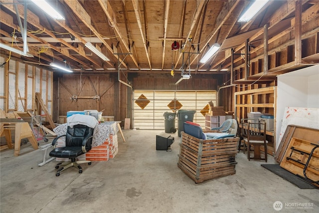 2507 Bay Ave, Hoquiam, WA 98550 - garage featuring a garage door opener