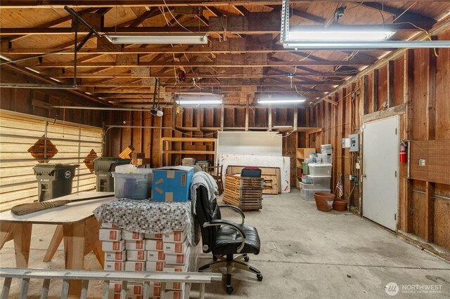 2507 Bay Ave, Hoquiam, WA 98550 - view of garage
