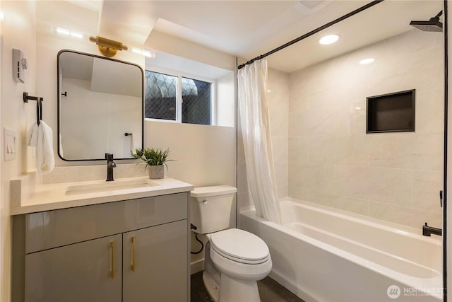 5310 46th Ave S, Seattle, WA 98118 - full bath with shower / bath combo, vanity, and recessed lighting