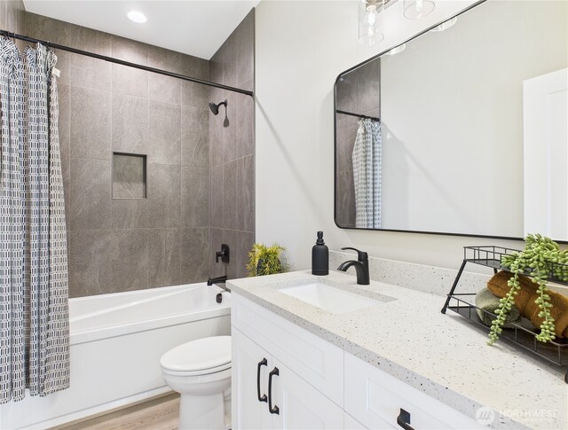 884 NE Tyler Pl E, Wenatchee, WA 98802 - bathroom with vanity, shower / bath combination with curtain, and recessed lighting