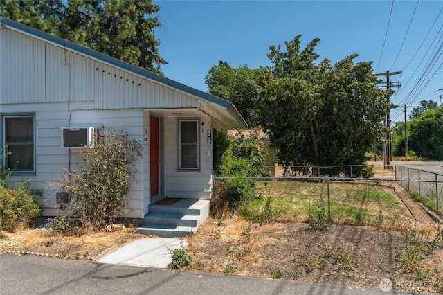 203 E Parkhill St, Cashmere, WA 98815 - photo 2