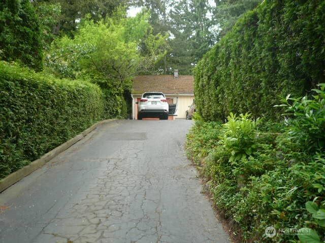 11321 30th Ave NE, Seattle, WA 98125 - photo 22
