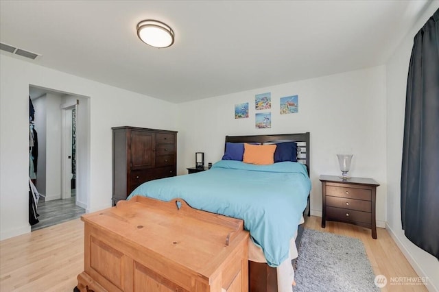 701 Mountain View Dr, Mount Vernon, WA 98273 - bedroom featuring light wood finished floors and baseboards
