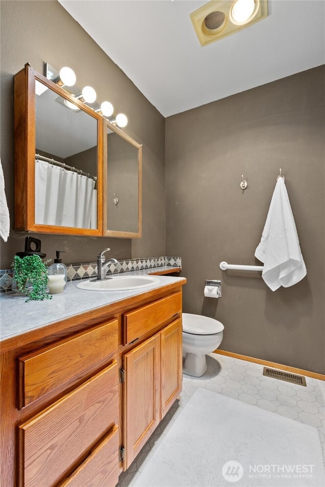 4867 N Village Ln, Bellingham, WA 98226 - full bathroom featuring vanity and toilet