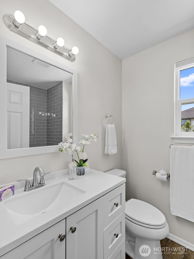 10873 SE 214th Pl, Kent, WA 98031 - bathroom with vanity and a shower