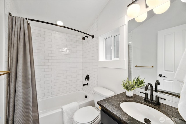 9217 Roosevelt Way NE Unit B, Seattle, WA 98115 - bathroom featuring shower / tub combo and vanity