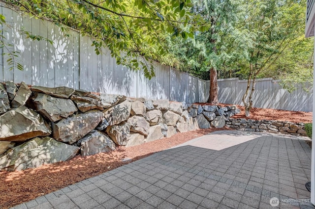 19168 110th Pl SE Unit 19168, Renton, WA 98055 - fenced backyard with a patio