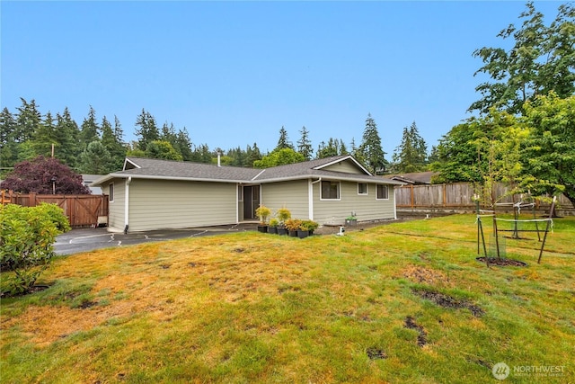802 39th Pl, Bellingham, WA 98229 - rear view of property with a patio
