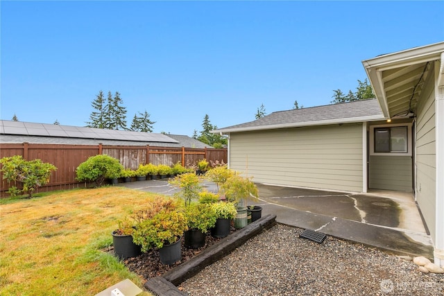 802 39th Pl, Bellingham, WA 98229 - view of yard featuring a patio area
