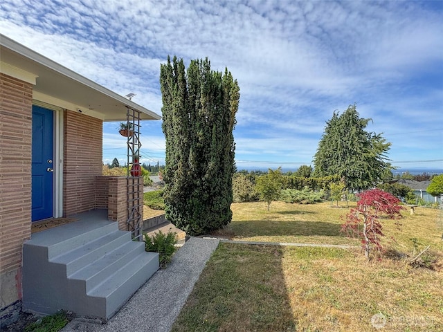 101 E Whidby Ave, Port Angeles, WA 98362 - view of green lawn