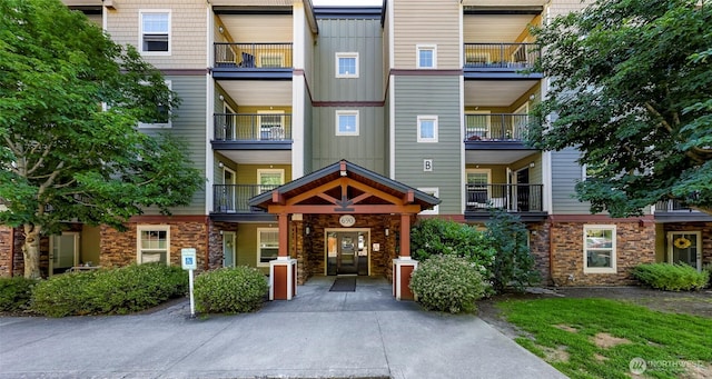690 32nd St Unit B210, Bellingham, WA 98225 - view of building exterior