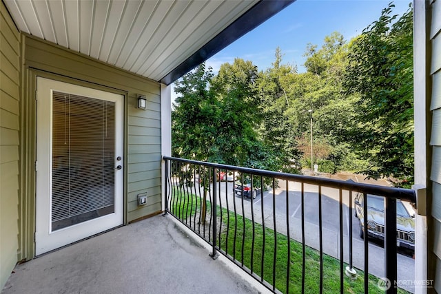 690 32nd St Unit B210, Bellingham, WA 98225 - view of balcony