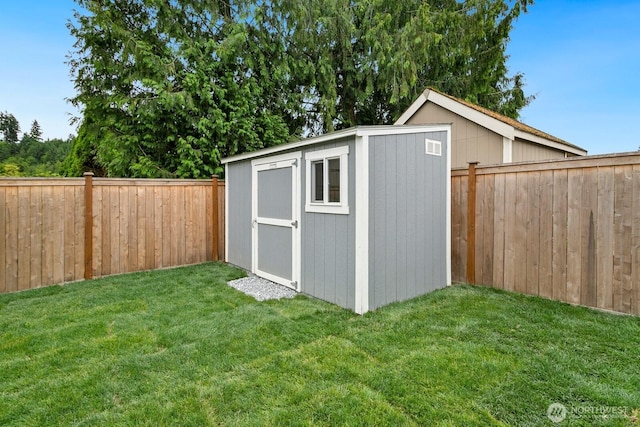 2016 3rd Ct SE, Auburn, WA 98002 - view of shed with a fenced backyard