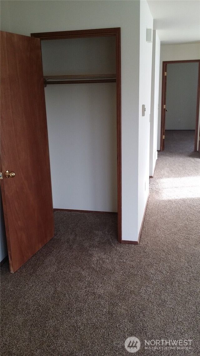 906 S 22nd Ct, Mount Vernon, WA 98274 - view of closet