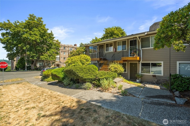 604 N 3rd St Unit 8, Tacoma, WA 98403 - view of property with stairs