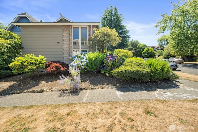 604 N 3rd St Unit 8, Tacoma, WA 98403 - view of front of home featuring brick siding