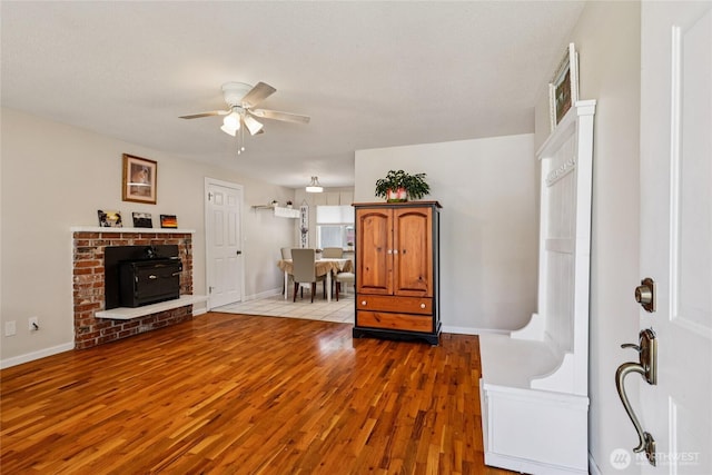 1106 SE 26th St, Auburn, WA 98002 - foyer with wood finished floors and ceiling fan