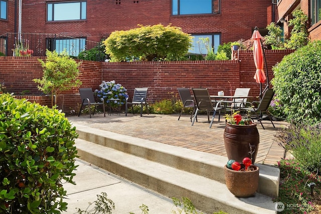 228 Aloha St Unit 403, Seattle, WA 98109 - view of patio featuring outdoor dining space