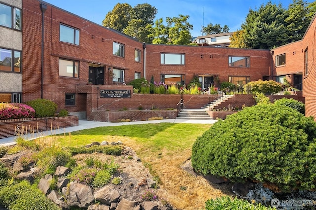 228 Aloha St Unit 403, Seattle, WA 98109 - view of property featuring stairway