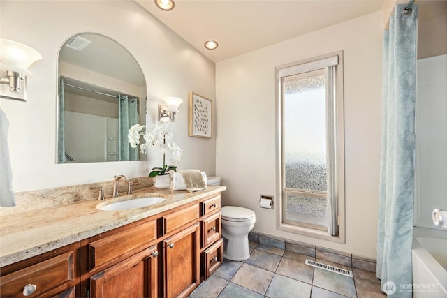 18354 Ridgefield Rd NW, Shoreline, WA 98177 - bathroom with vanity and recessed lighting