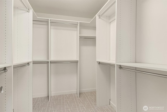 933 16th Avene, Seattle, WA 98122 - view of walk in closet