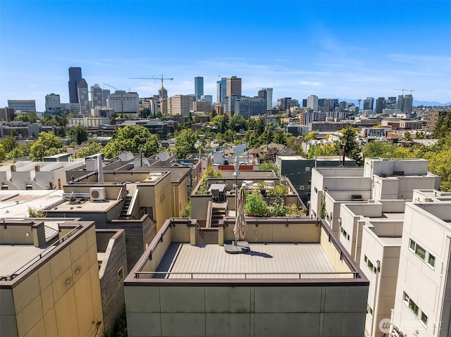 933 16th Avene, Seattle, WA 98122 - skyline view
