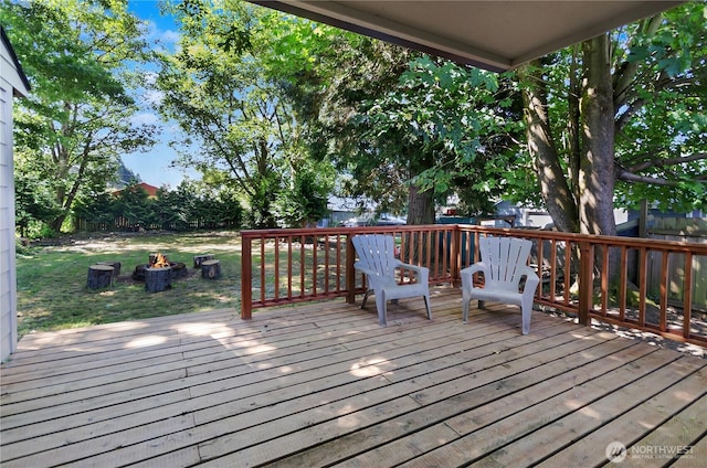 418 Jefferson St, Centralia, WA 98531 - wooden deck with a fire pit