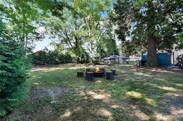 418 Jefferson St, Centralia, WA 98531 - view of yard with an outdoor fire pit