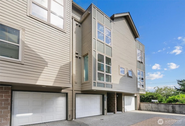 718 Nob Hill Ave N Unit B, Seattle, WA 98109 - photo 2