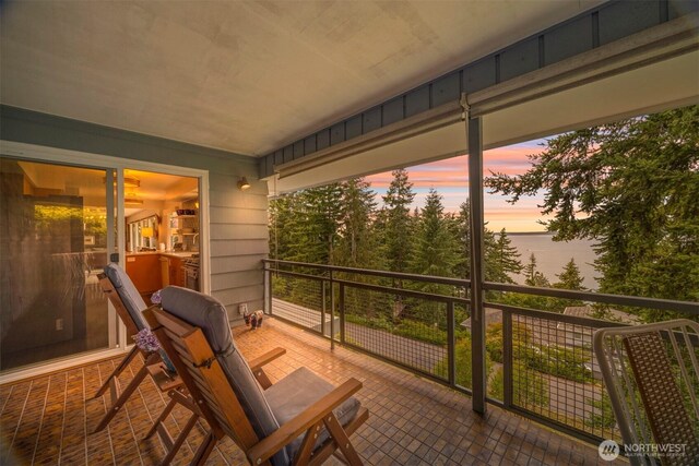 118 Highland Dr, Bellingham, WA 98225 - balcony featuring a water view