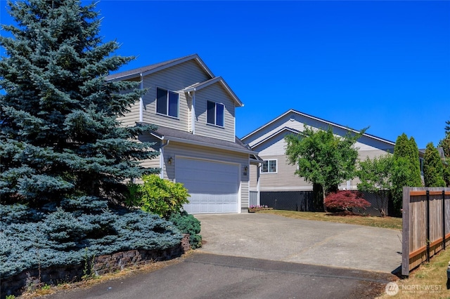 2537 Kristine Ct, Centralia, WA 98531 - view of front facade with an attached garage and concrete driveway