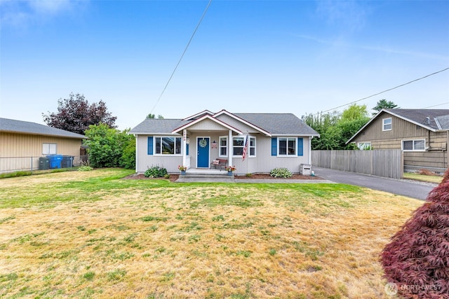 1702 7th Ave SW, Puyallup, WA 98371 - single story home featuring a porch
