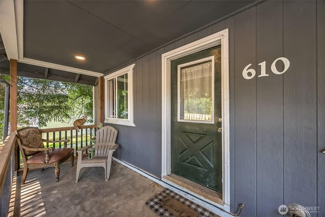 610 Westlake Ave, Morton, WA 98356 - view of exterior entry with a porch