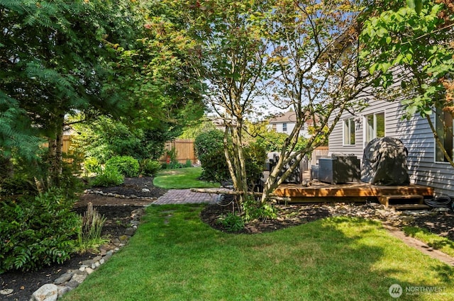 5115 150th St SE, Everett, WA 98208 - view of yard featuring a deck