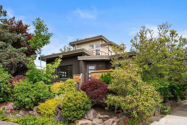3516 NE 43rd St, Seattle, WA 98105 - prairie-style house with a chimney