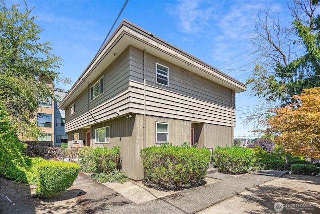 3469 6th Ave W, Seattle, WA 98119 - view of home's exterior