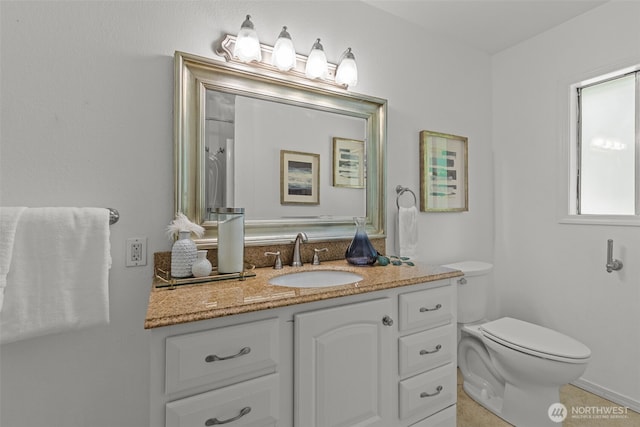 8618 212th St NE, Arlington, WA 98223 - bathroom with vanity and toilet