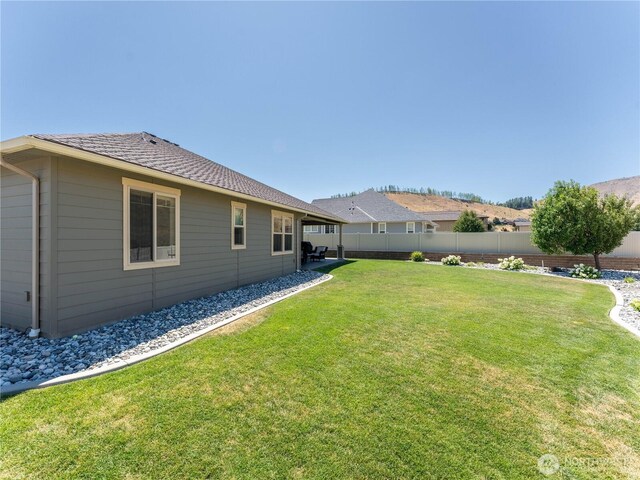 2038 Maiden Ln, Wenatchee, WA 98801 - view of yard