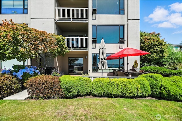 9717 NE Juanita Dr Unit 101, Kirkland, WA 98034 - view of building exterior