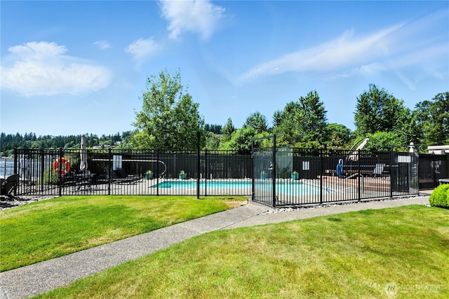 9717 NE Juanita Dr Unit 101, Kirkland, WA 98034 - view of community pool