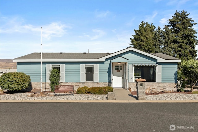 1809 Heritage Hvn, Wenatchee, WA 98801 - single story home with stone siding