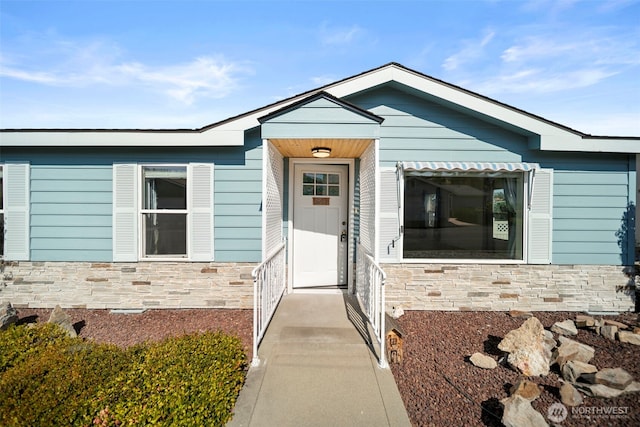 1809 Heritage Hvn, Wenatchee, WA 98801 - view of front of property with stone siding