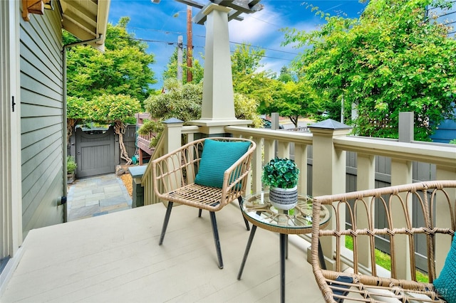 7016 Fremont Ave N, Seattle, WA 98103 - view of balcony
