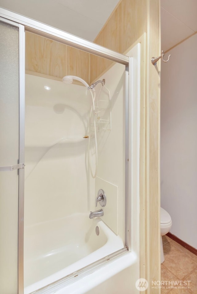 1402 22nd St NE Unit 86, Auburn, WA 98002 - bathroom featuring shower / bathtub combination and tile patterned flooring