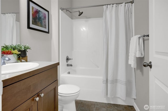 11103 5th Ave SW, Seattle, WA 98146 - bathroom with vanity and shower / tub combo with curtain