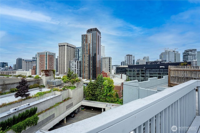 1400 Hubbell Pl Unit 909, Seattle, WA 98101 - skyline view