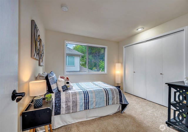 5044 157th Ct NE, Redmond, WA 98052 - bedroom featuring carpet flooring and a closet